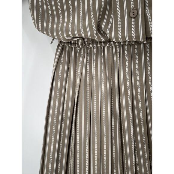 Vintage Liz Roberts Shirt Dress Womens Small Beige White Striped Ruffle Casual - Picture 9 of 16